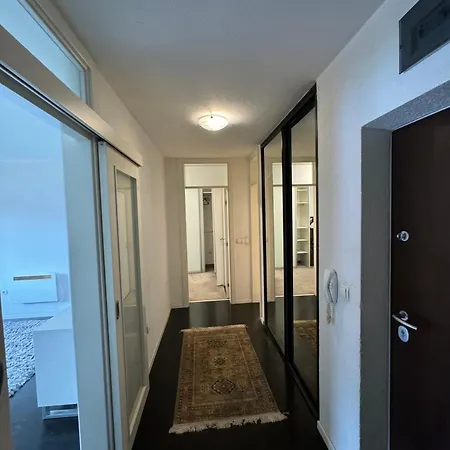Urban Apartment *